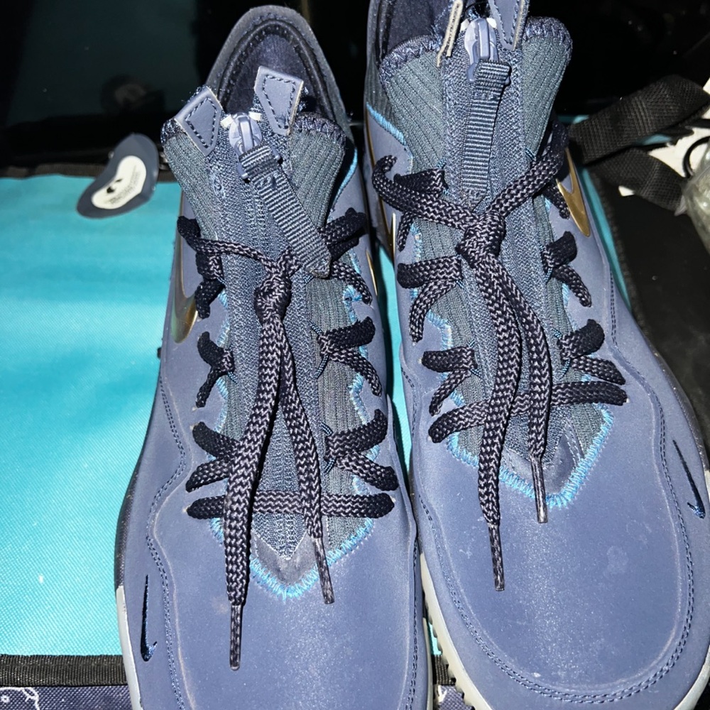 Navy Men's High-Top Sneakers with Light Blue Detailing